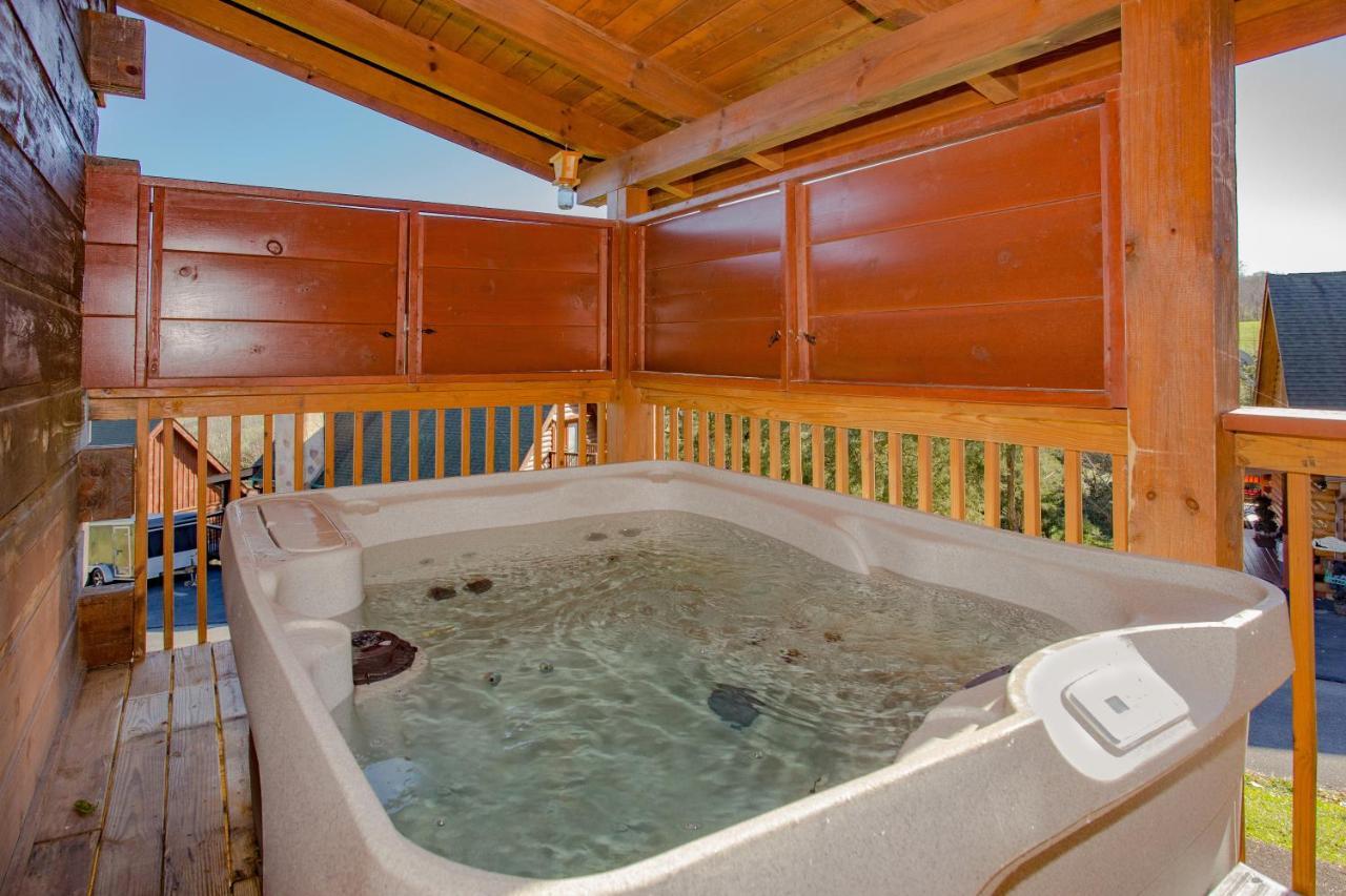 Highland Dream, Hot Tub, 1089 Free Tickets Each Paid Day, Dollywood And More Sevierville Dış mekan fotoğraf